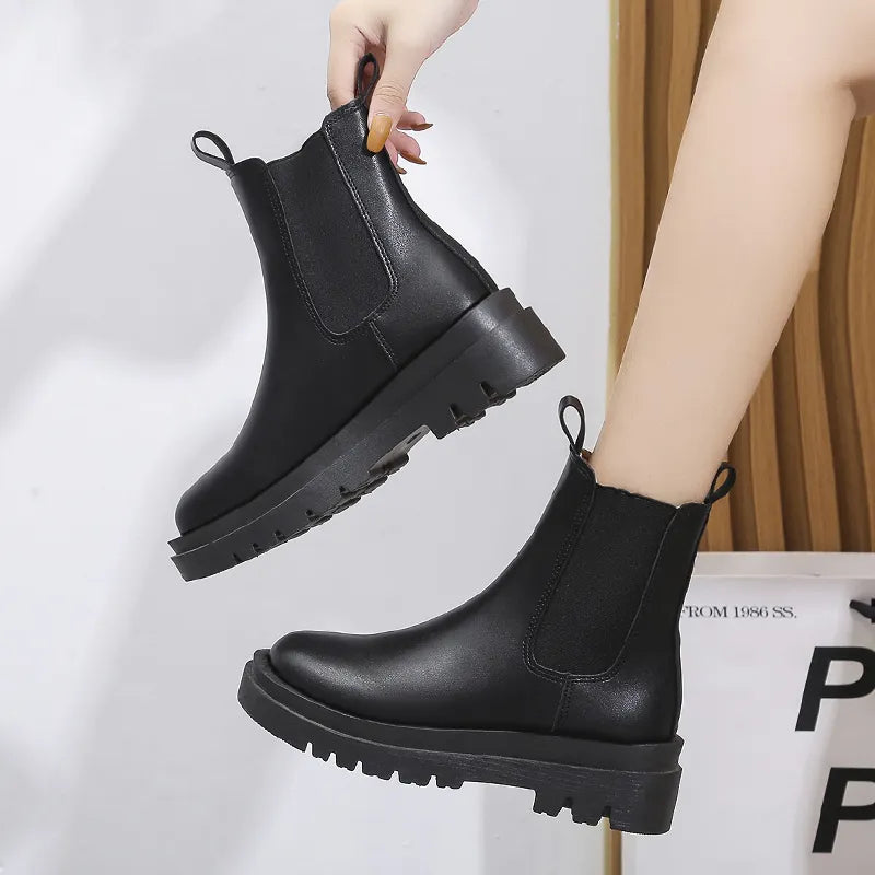 Krohn-e | Retro Stiefel mit Dickem Quadratischen Absatz
