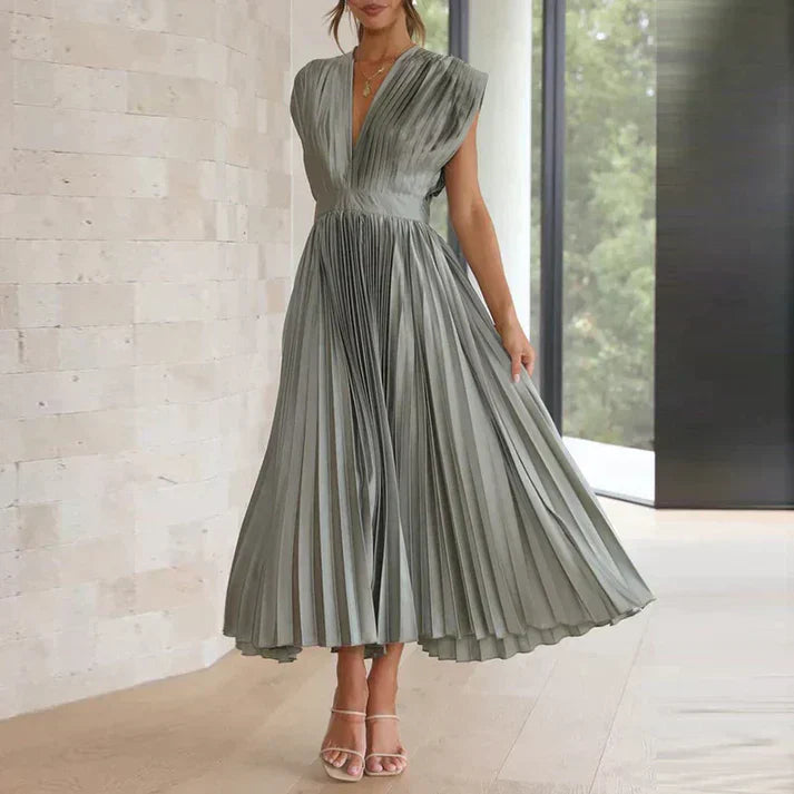 Plissiertes Maxikleid Esther mit V-Ausschnitt