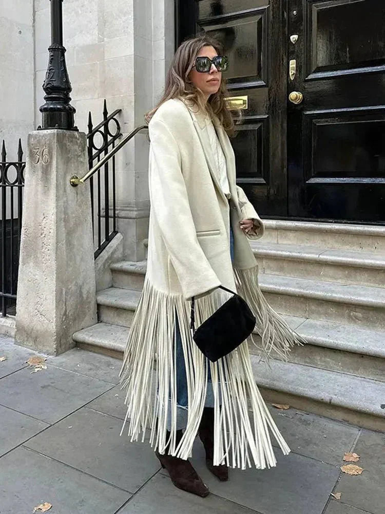 Krohn-e | Eleganter und warmer Damenwollmantel mit Quastenfransen