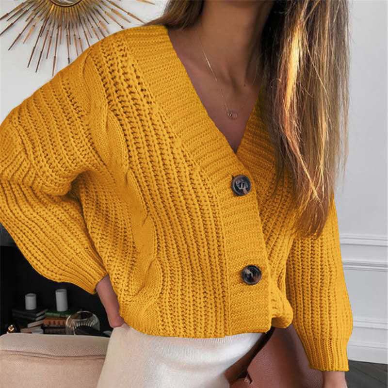 Damen Strickjacke mit übergroßem Design und dekorativen Knöpfen Krohn-e