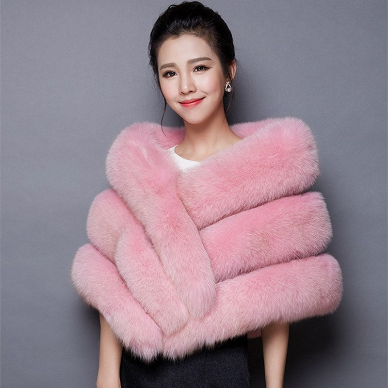 Damen Elegante Kunstpelz-Stola mit voluminösem Schnitt Krohn-e