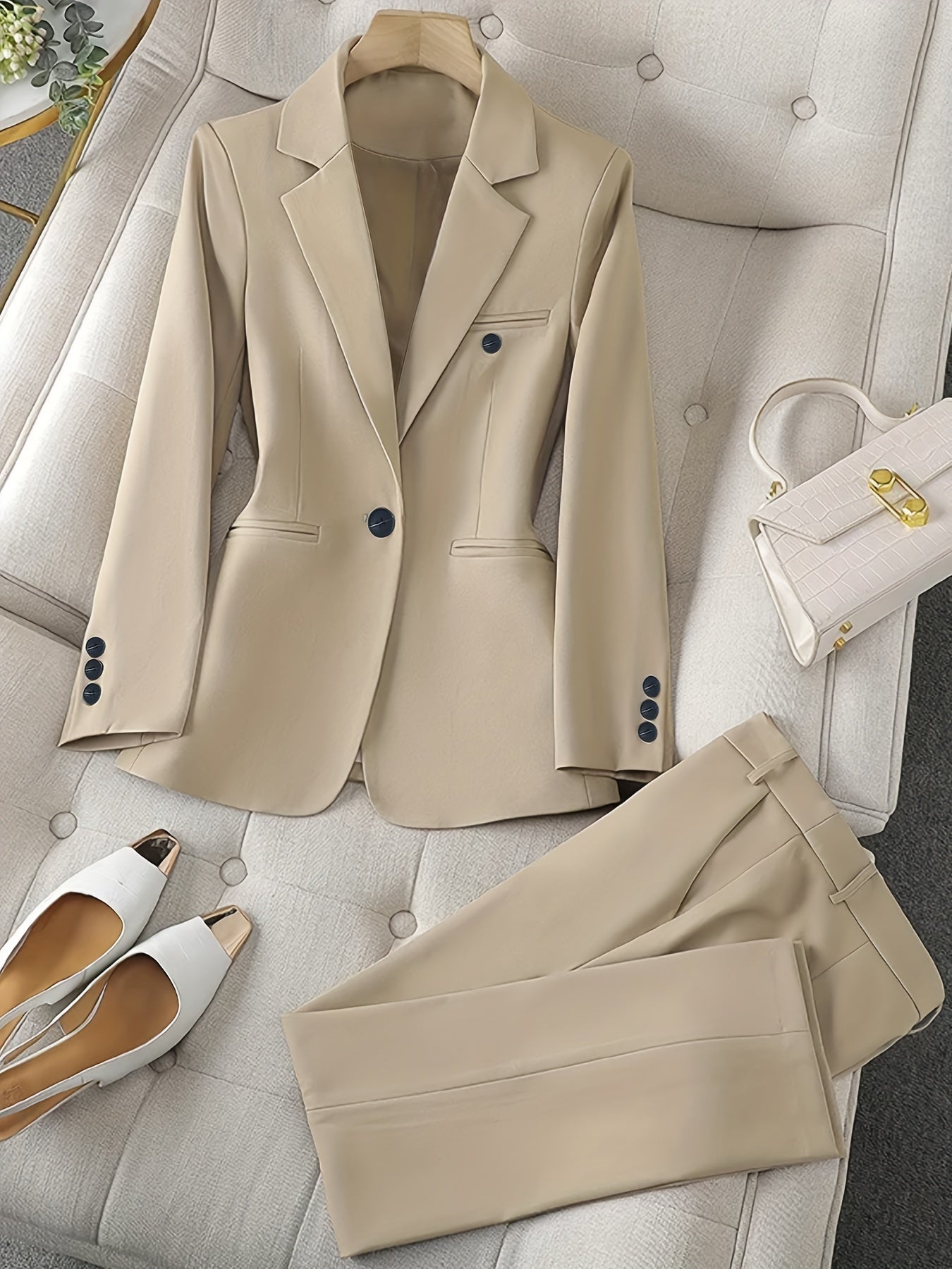 Krohn-e | Klassischer Stil mit Revers-Blazer-Set