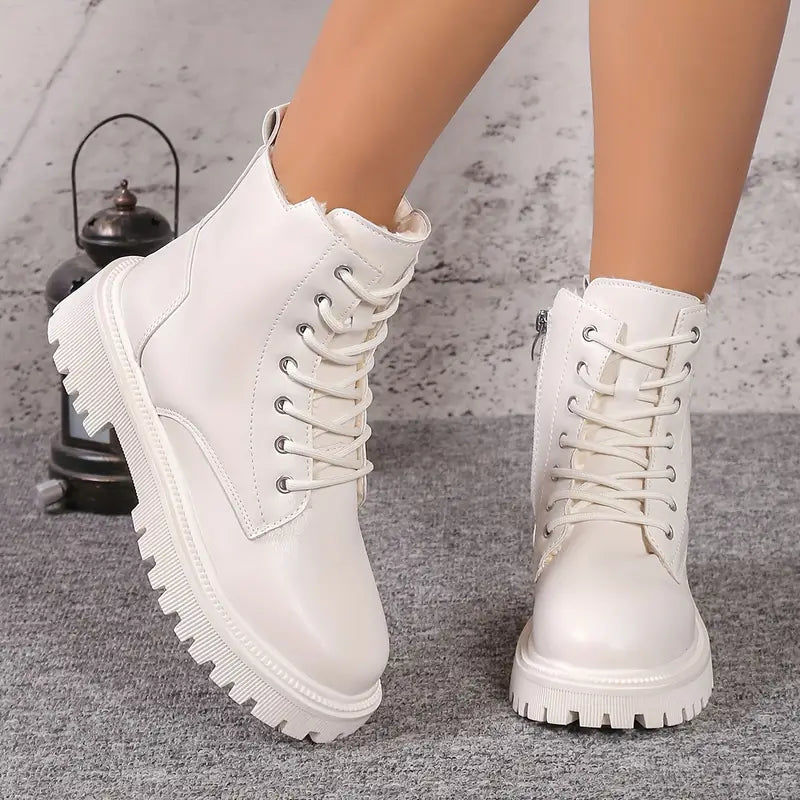 Keelin: Edle Plateau-Stiefeletten mit kuscheligem Plüsch – Komfort und Stil vereint