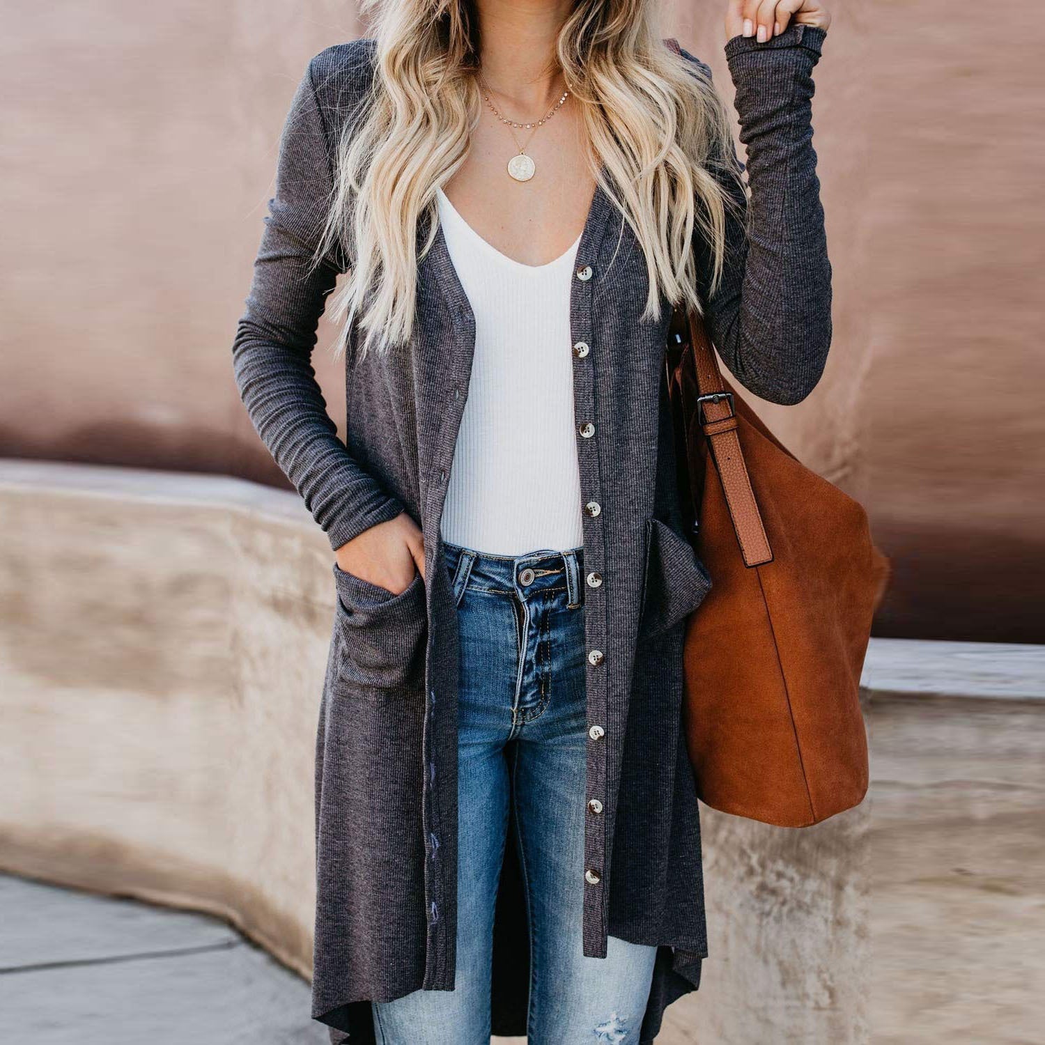 Damen Lange Strickjacke mit praktischen Taschen und Knopfleiste Krohn-e