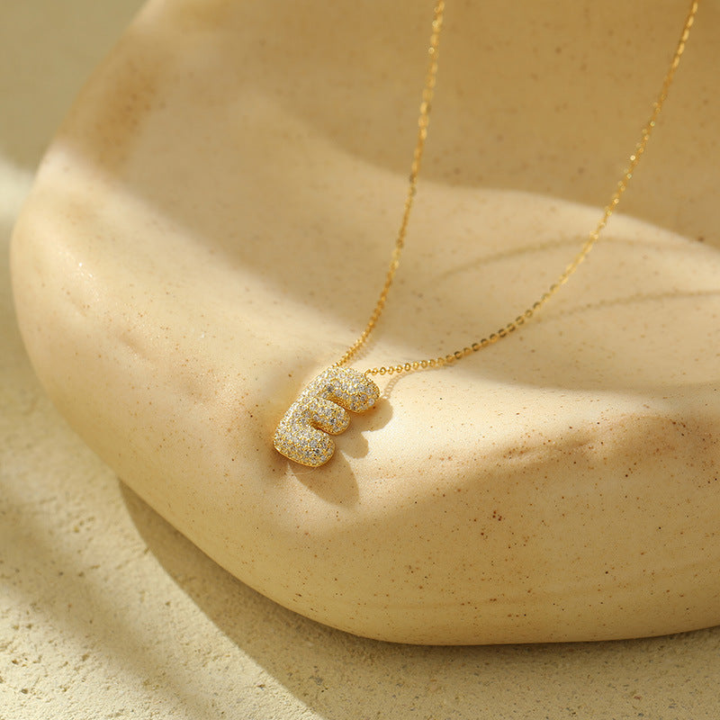 Fudus Stahl-Anhänger mit dicken Buchstaben