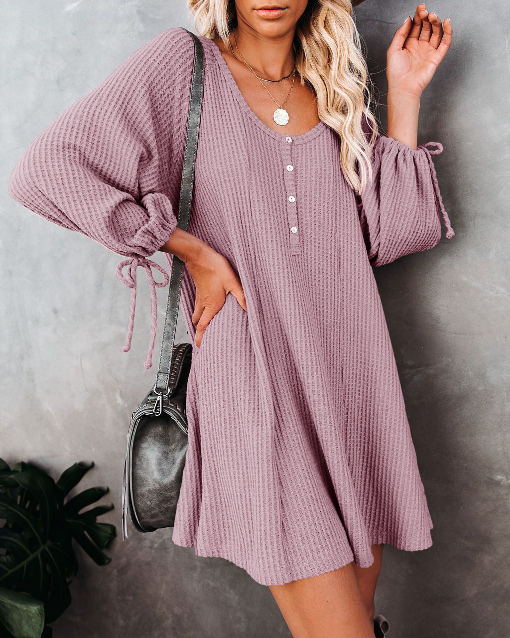 Damen lässiges Knopfkleid mit Rüschendetails und dekorativem Saum Krohn-e