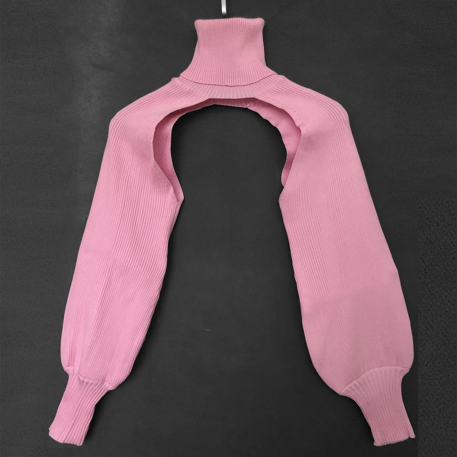Damen Strickoberteil mit innovativem Schnitt und hohem Kragen Krohn-e