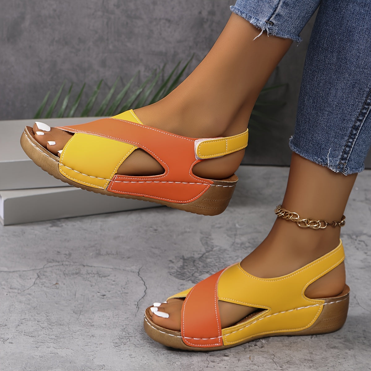 KROHN-E Damen Sandalen Verstellbar Gepolstertes Fußbett Komfort