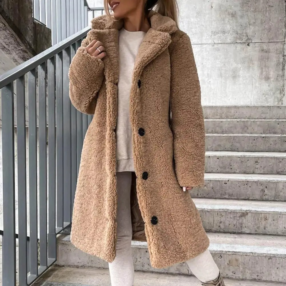 Krohn-e | Flauschiger Mantel für Frauen