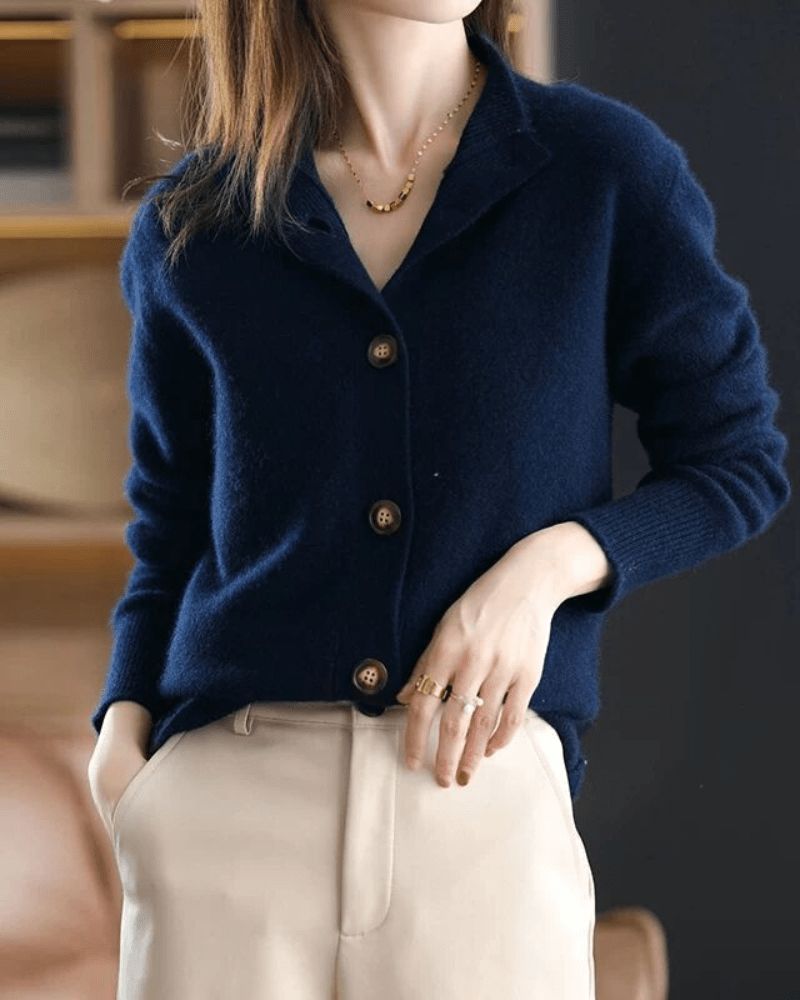 Krohn-e | Gestrickte Strickjacke