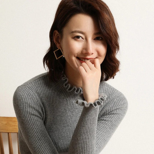 Fithia Pullover mit hohem Kragen aus Strick