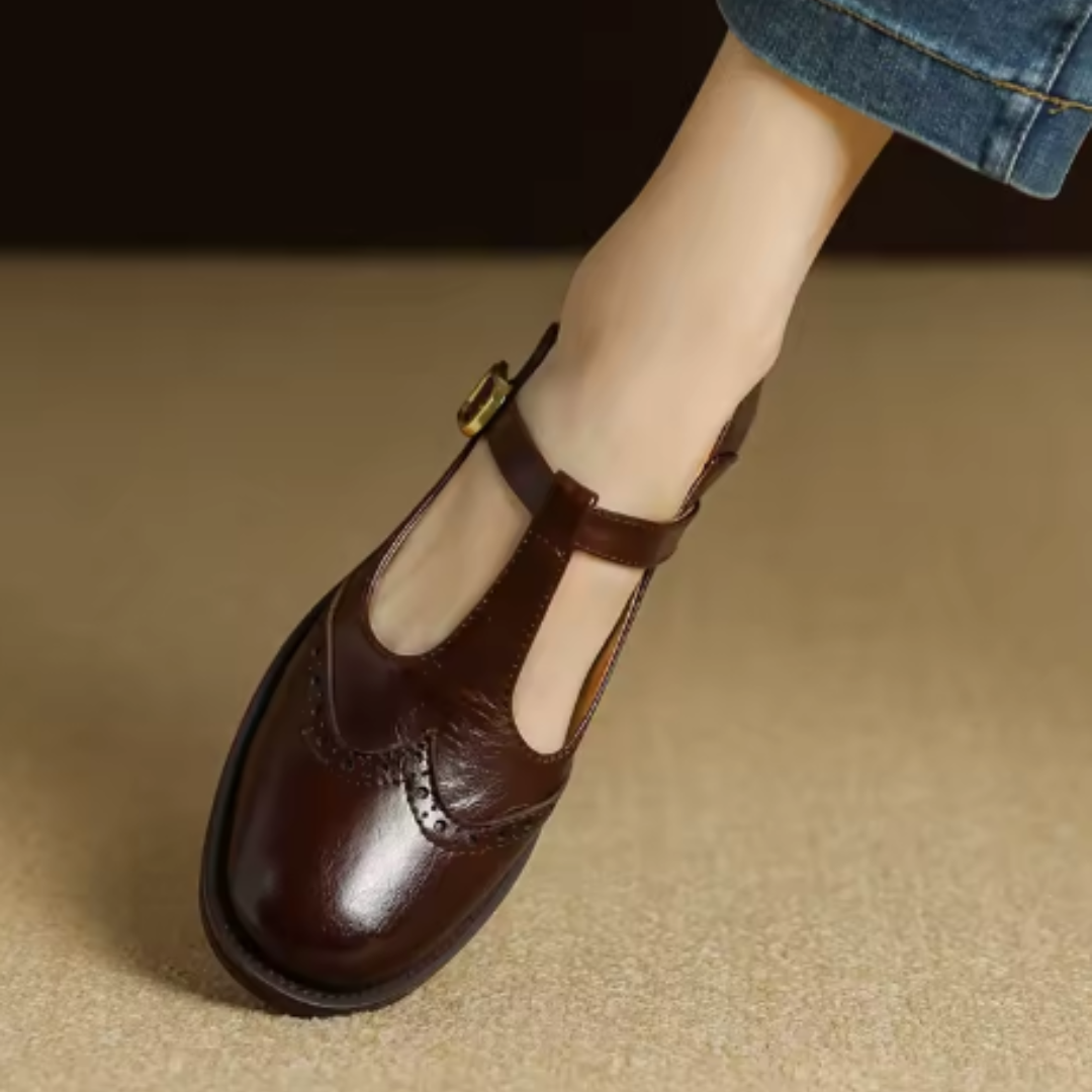 KROHN-E Damen T-Spangen Schuhe Blockabsatz Brogue Details