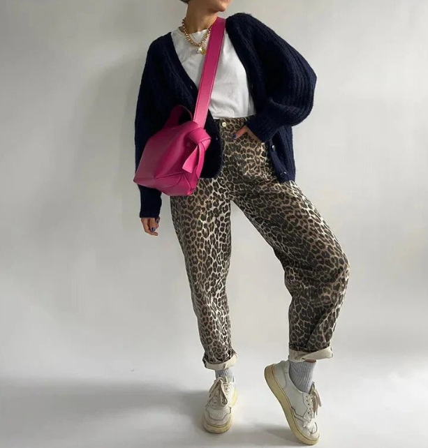 Obella Vintage Jeans mit Leo-Print