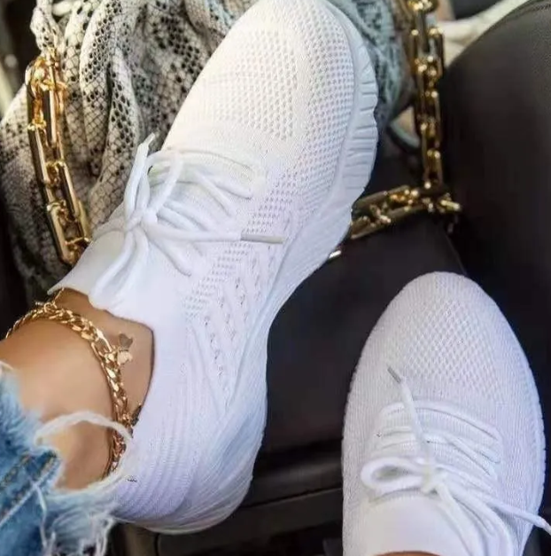 Damen-Sneaker von Oska mit orthopädischem Mesh-Obermaterial