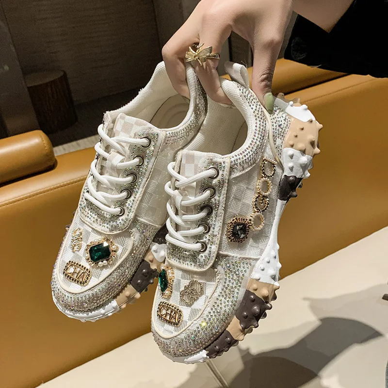 Modische Sneakers mit Strassbesatz - Gladi