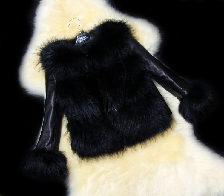 Damen Stilvolle Kunstpelzjacke mit tailliertem Schnitt und eleganten Details Krohn-e