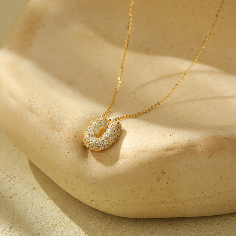 Fudus Stahl-Anhänger mit dicken Buchstaben