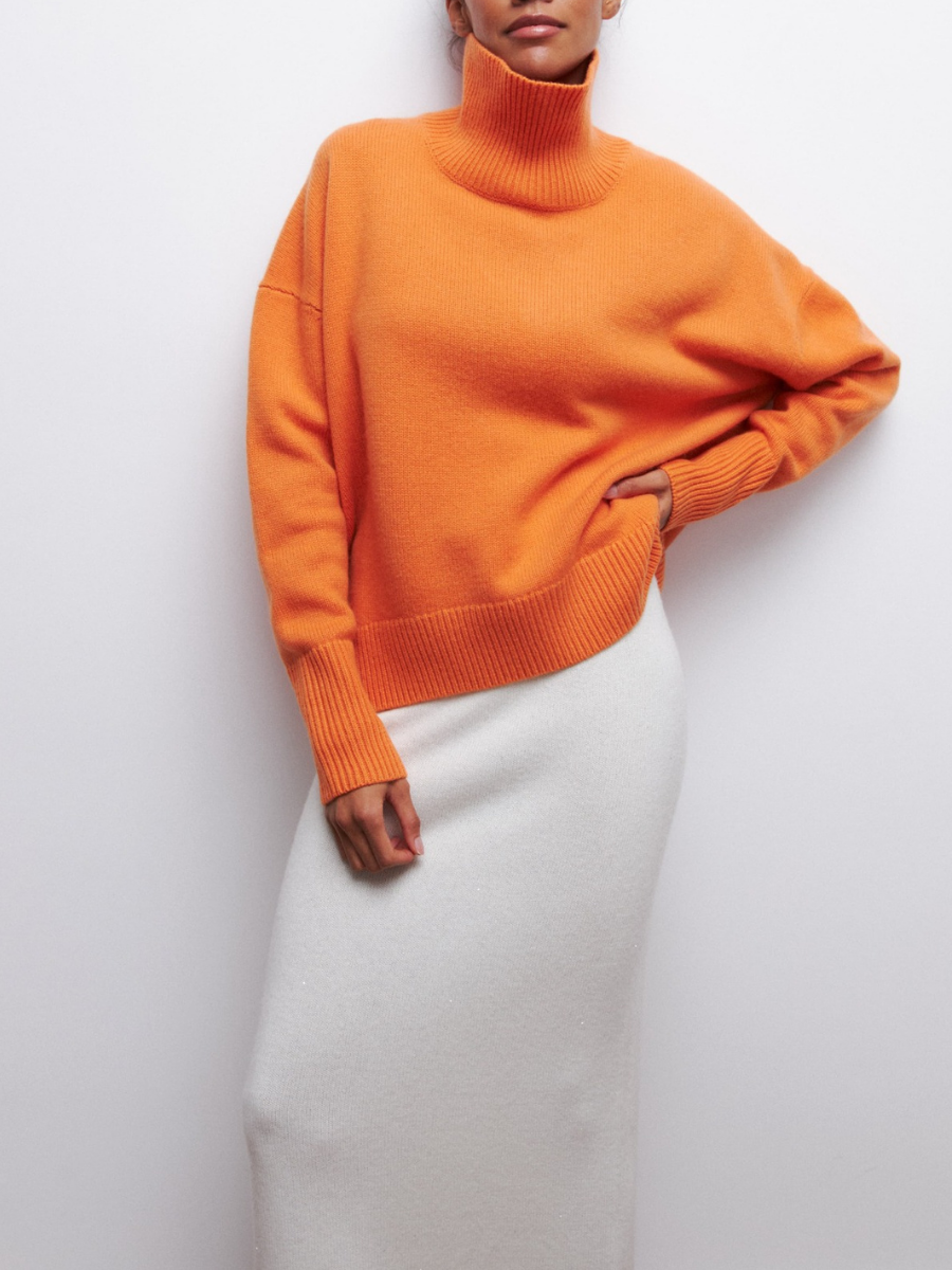 Krohn-e | Modischer Pullover mit hohem Halsausschnitt