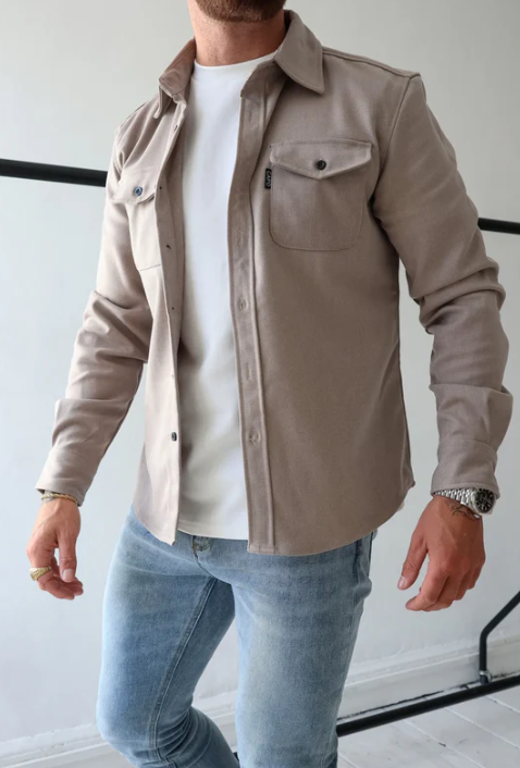 Neyla Hemdjacke mit Knöpfen