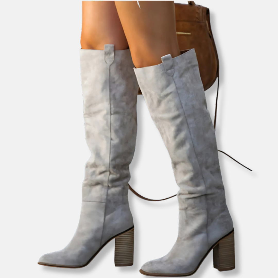 Krohn-e | Knöchelhohe Stiefel - Wildlederähnliches Textil - Chunky Blockabsatz - Spitz Zulaufende Zehen