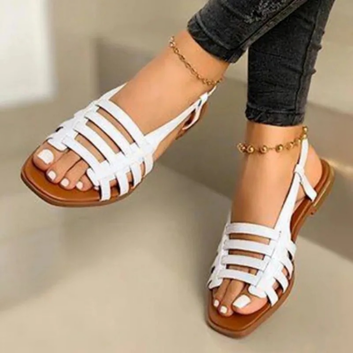 Flache Sandalen - Wynn