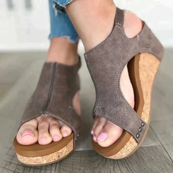 Damen-Sandalen von Laura mit orthopädischer Ausstattung