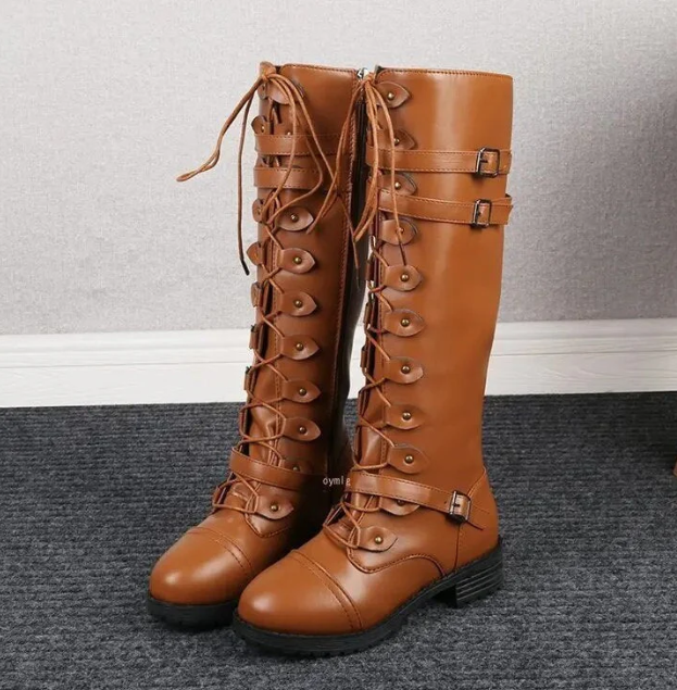 Quinslea Schnürstiefel im Retro-Design mit Schnalle