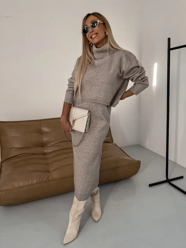 Krohn-e | Bequemes Strick Damen Satz mit Rollkragenpullover