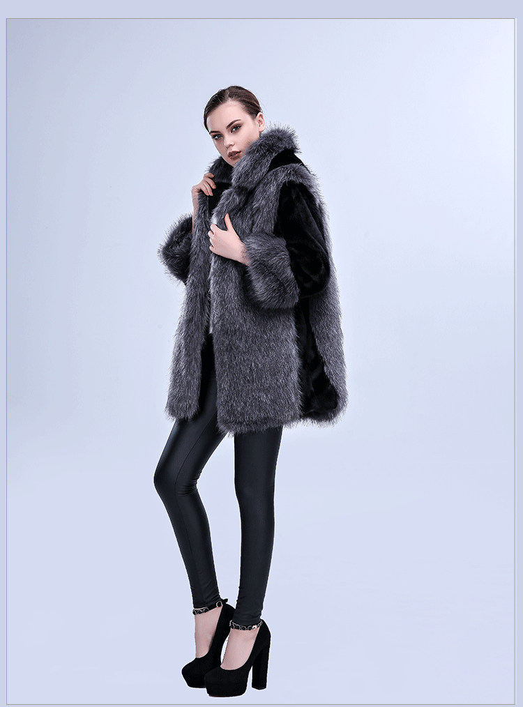 Damen Flauschiger Kunstpelz-Cape mit voluminösem Kragen und seitlichen Taschen Krohn-e