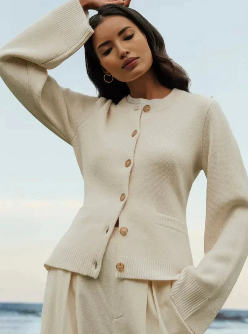 Krohn-e | Warme Winterstrickjacke mit Englischer Eleganz für Damen