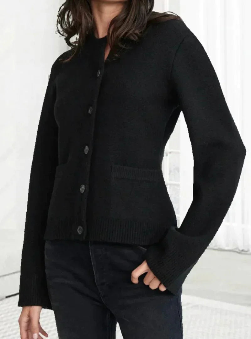 Krohn-e | Warme Winterstrickjacke mit Englischer Eleganz für Damen