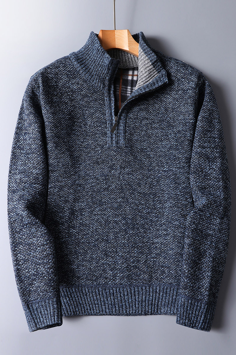 Angenehmer Herrenpullover mit Reißverschluss