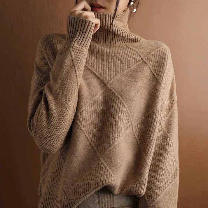 Pullover Valentina mit hohem Kragen
