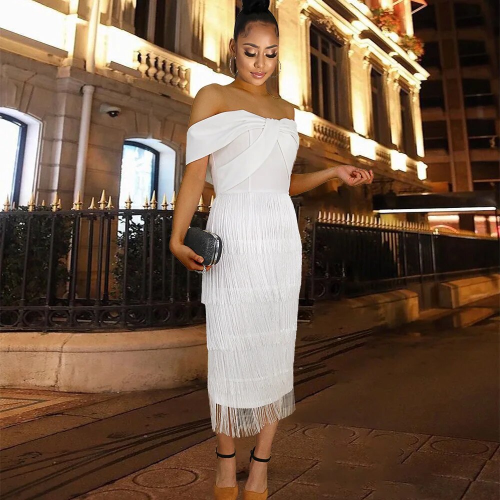 Damenkleider mit Quasten von Valeira