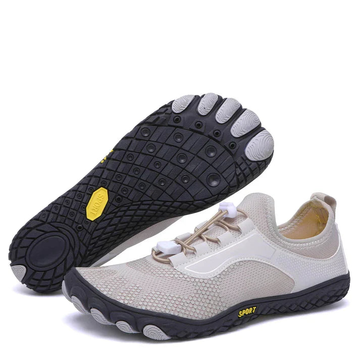 Herrenschuhe mit besonders weitem Vorderfuß