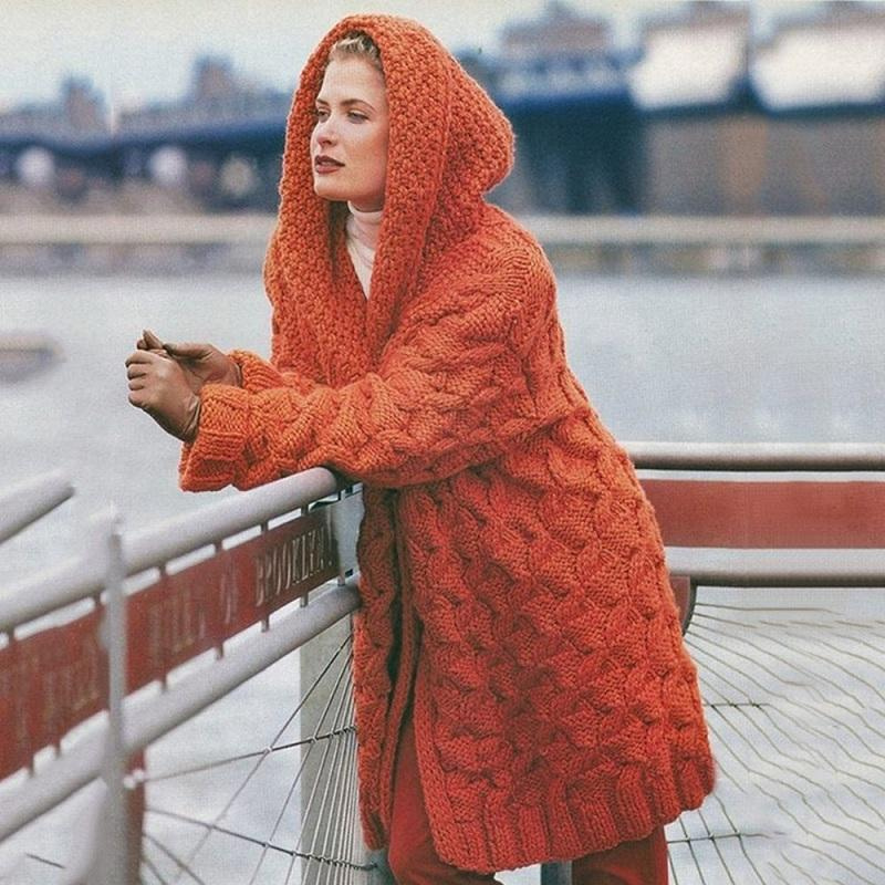 Krohn-e | Lange Strickjacke für Frauen mit Kapuze