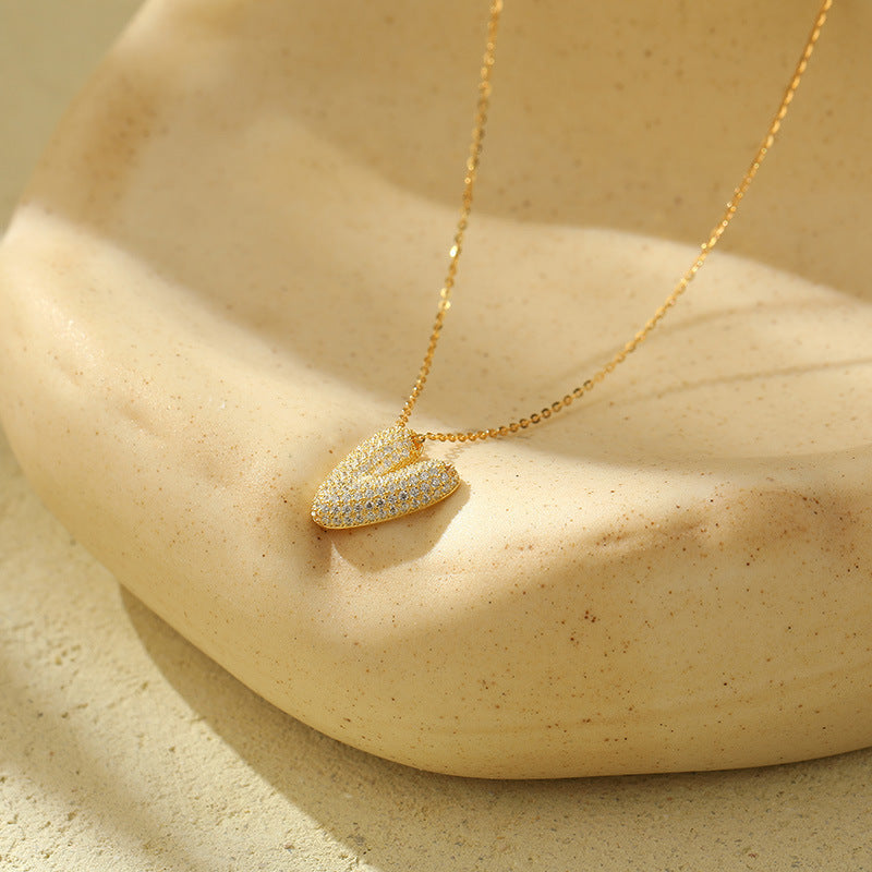 Fudus Stahl-Anhänger mit dicken Buchstaben