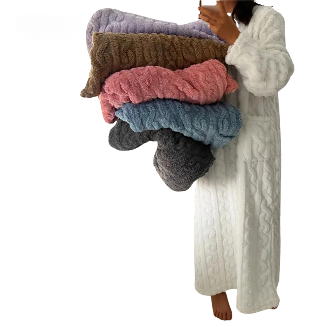 Damen-Loungekleid in Kabelstrick