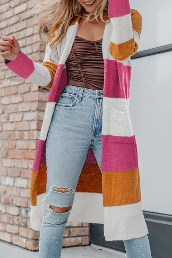Krohn-e | Gestrickte Strickjacke mit offener Vorderseite und Farbblock