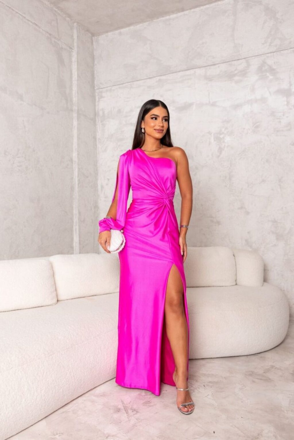 Vivienne | Damen-Abendkleid, einseitig schulterfrei, aus Satin, mit Schlitz