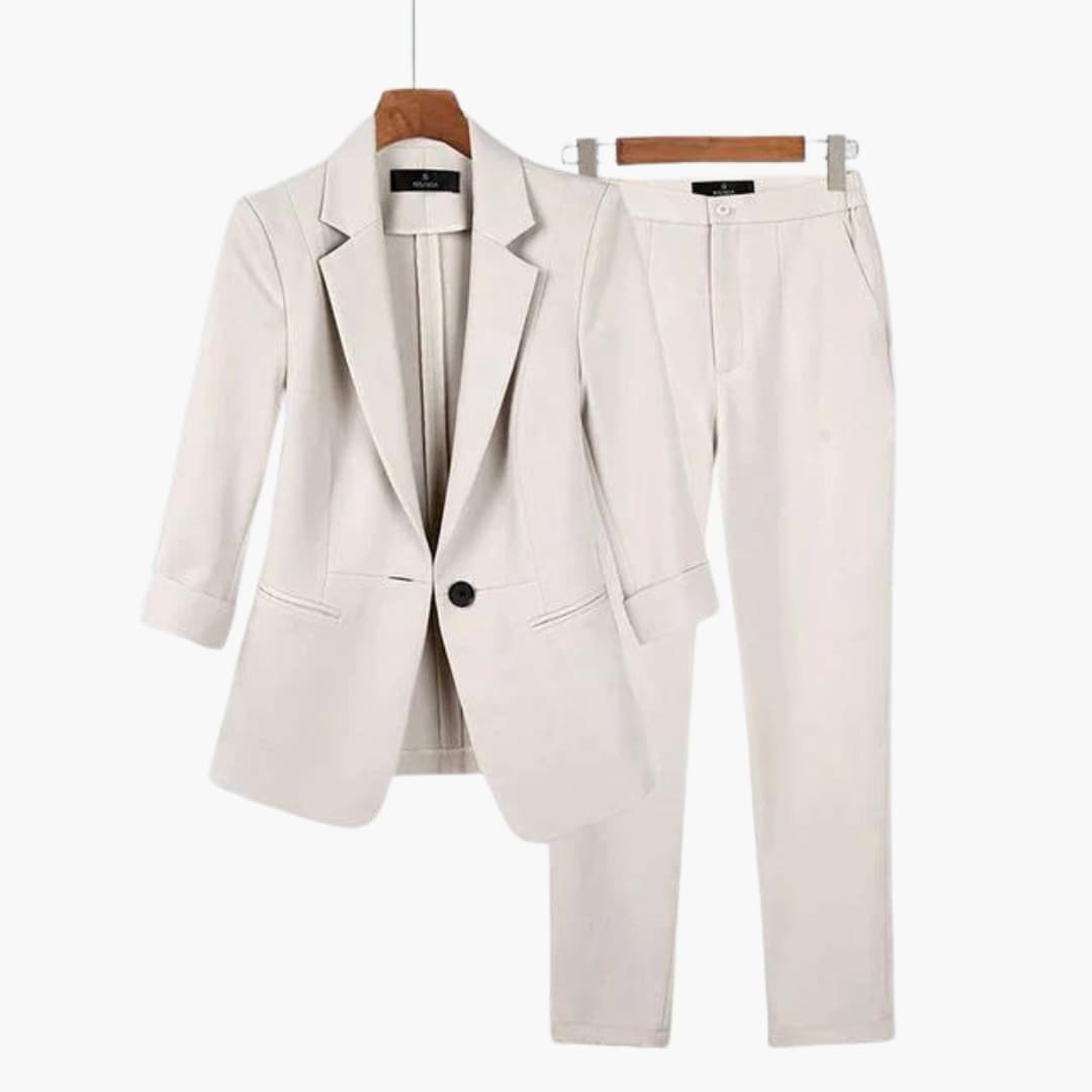 Blazer und Hose Set von Avelena