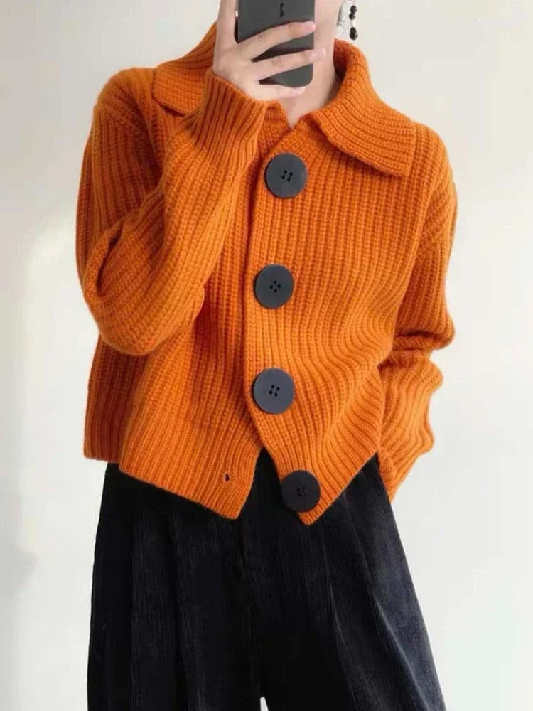 Krohn-e | Elegante Strickjacke mit Knöpfen