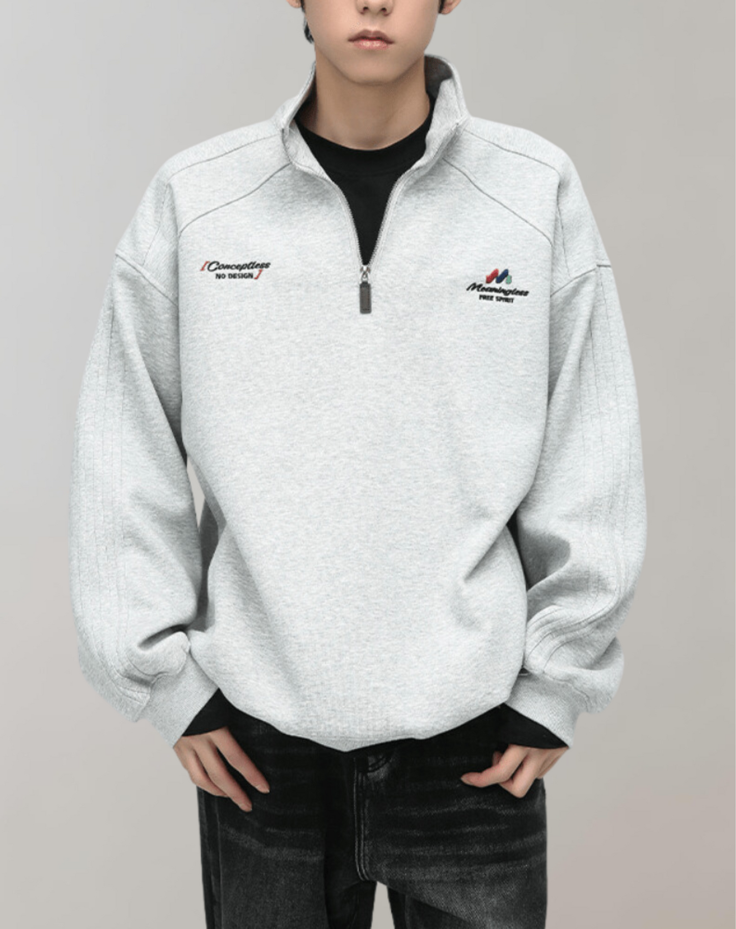 Fudus Sweatshirt mit Stickerei