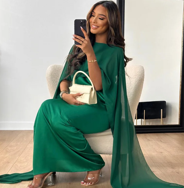 Fudus: Lange Satin Kleider für Damen