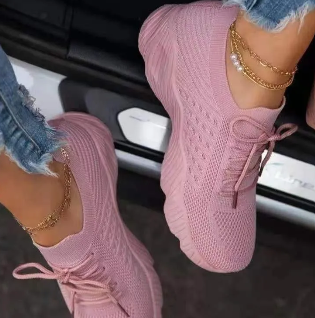 Damen-Sneaker von Oska mit orthopädischem Mesh-Obermaterial
