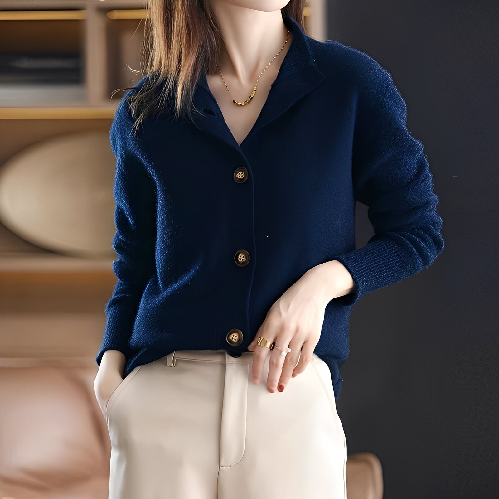 Krohn-e | Eleganter, lässig geschnittener Cardigan mit Knöpfen für Frauen