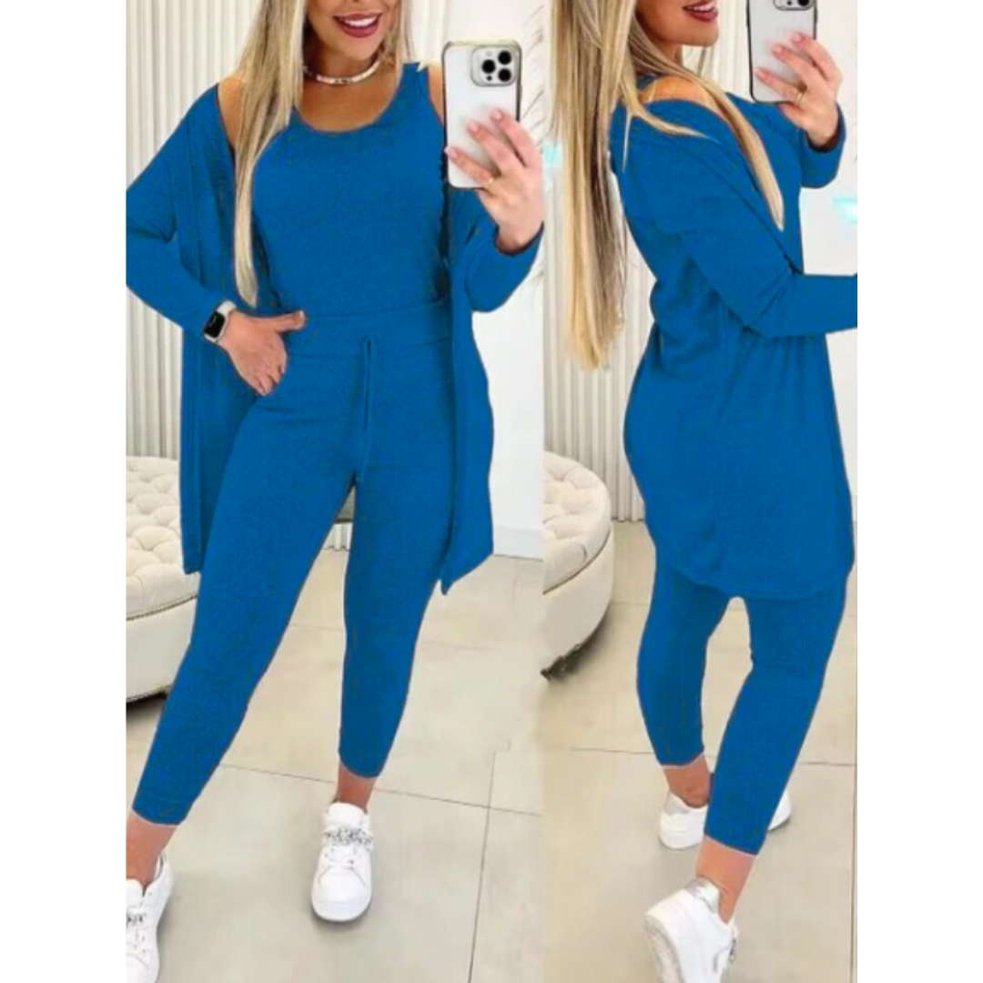 Dreiteiliger Damen-Anzug: Freizeithose und Blazer