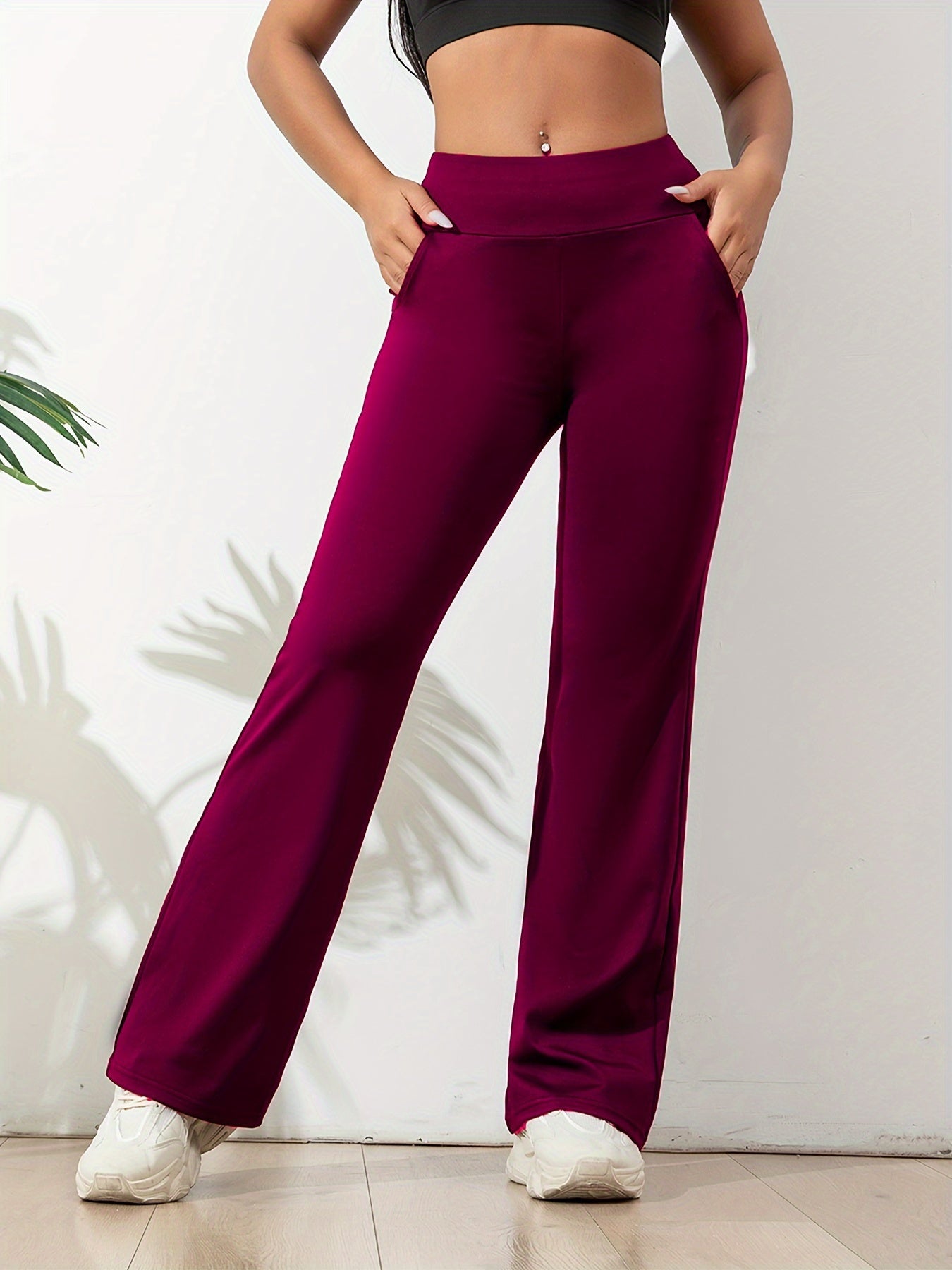 Krohn-e | Sportliche Flared Jogginghose