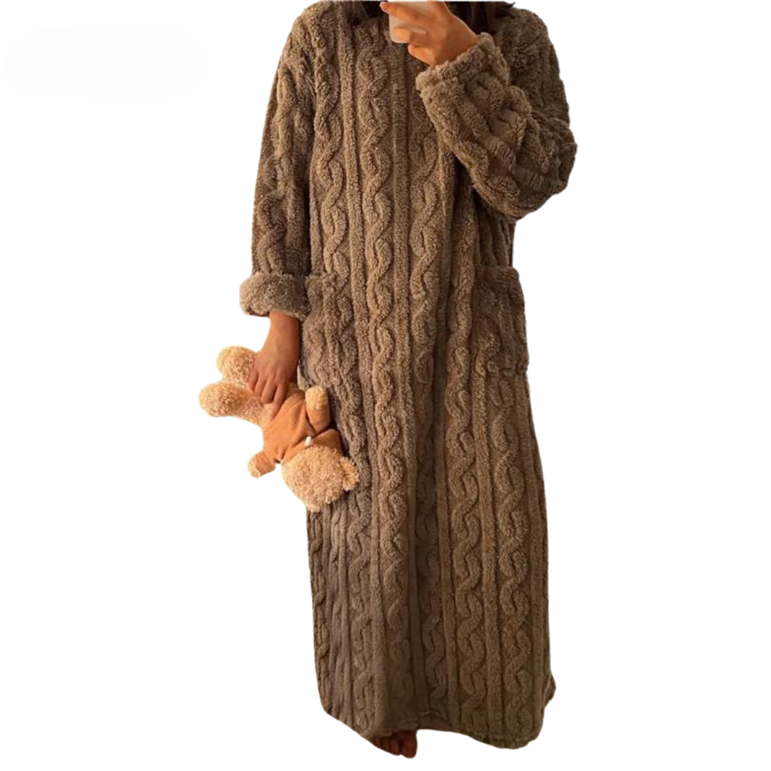 Damen-Loungekleid in Kabelstrick