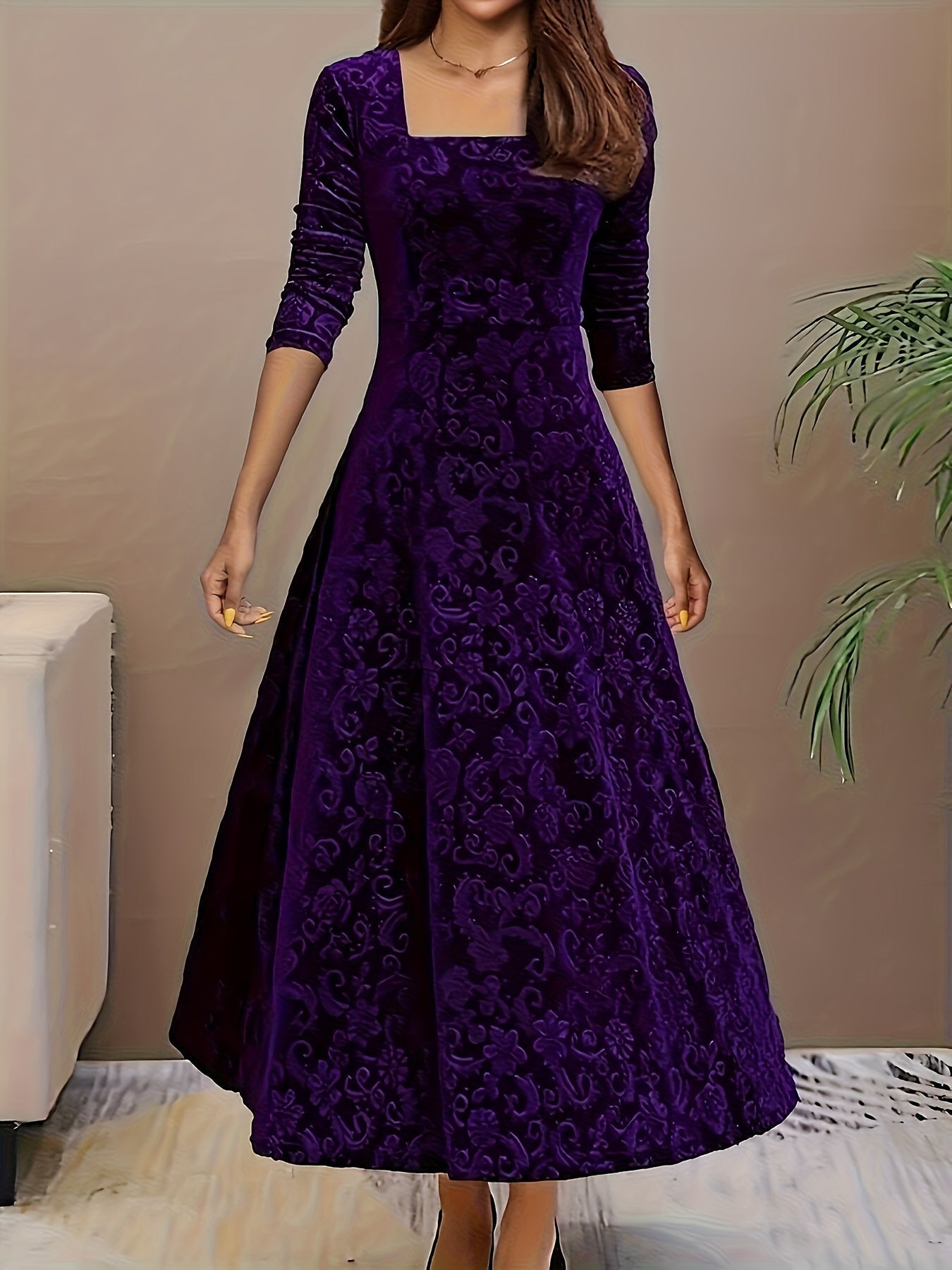Isabella | Damen Samt Midi Kleid Florales Reliefmuster